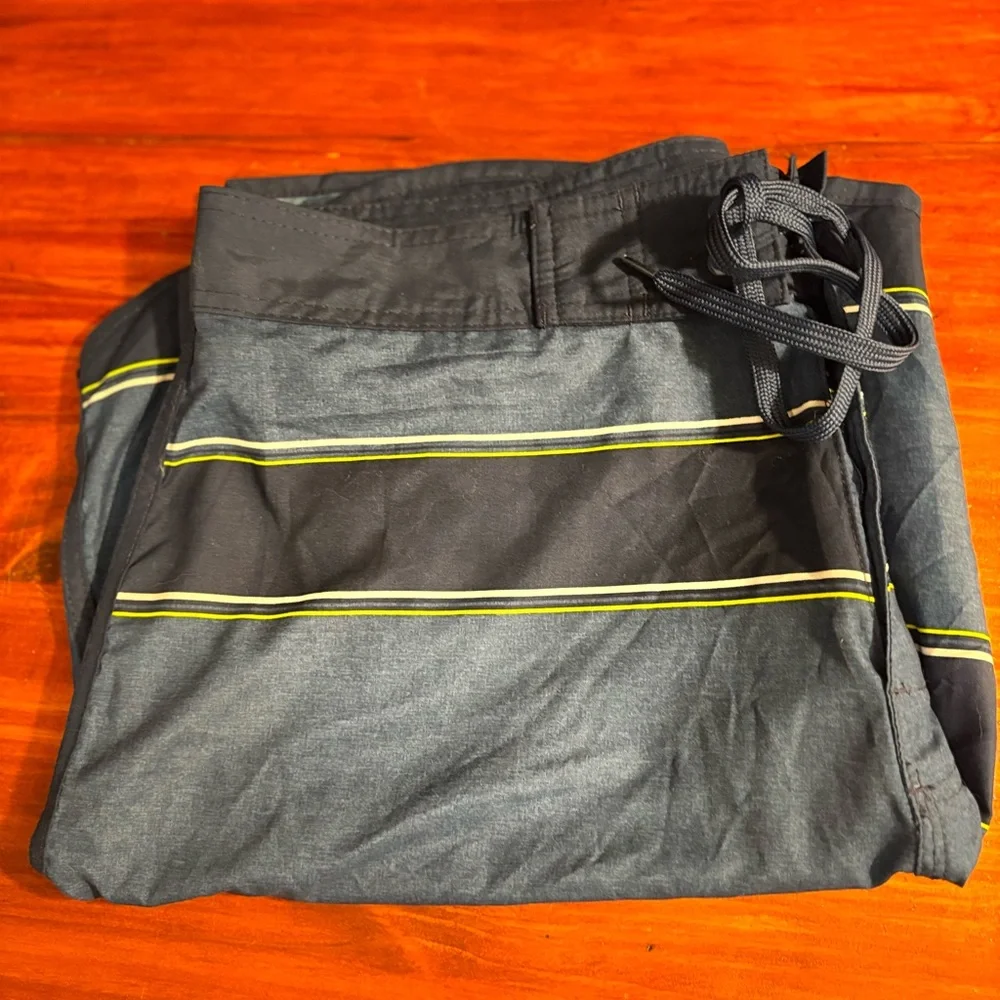 Old Navy Men's Gray‎ and Yellow Board Shorts